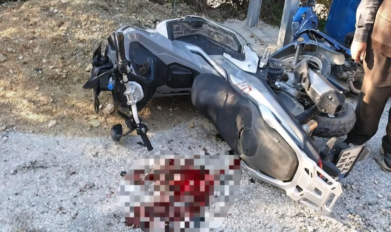 Milas Çakıralan’da İki Motosiklet Çarpıştı: 1’i Ağır 3 Yaralı