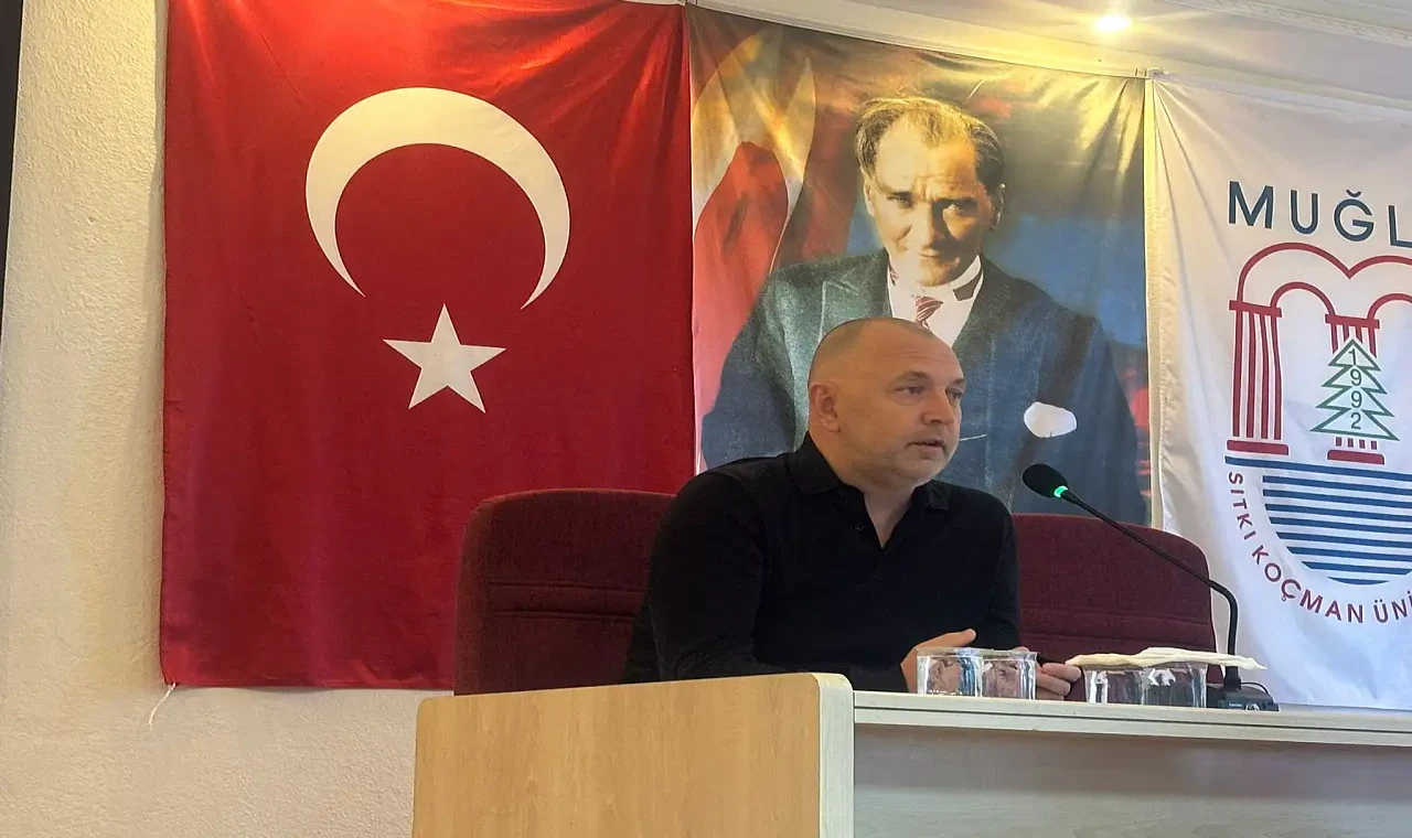 Milas MYO'da Otelcilik Sektörünün Geleceği Masaya Yatırıldı