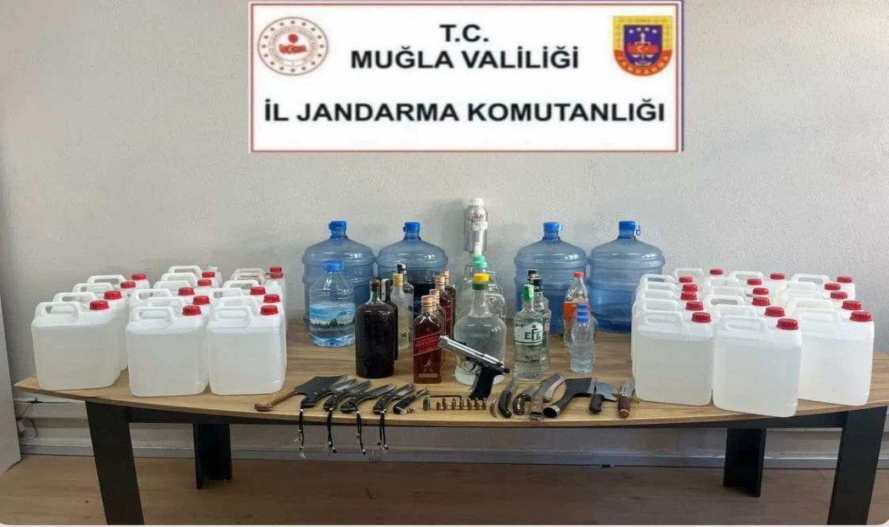 Muğla’da Kaçak ve Sahte Alkollü İçki Uygulaması: 1.235 Litre İçki Ele Geçirildi