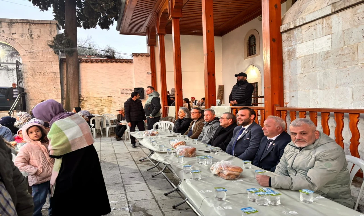 Muğla’da Romanlar Derneğinden 500 Kişilik İftar Buluşması