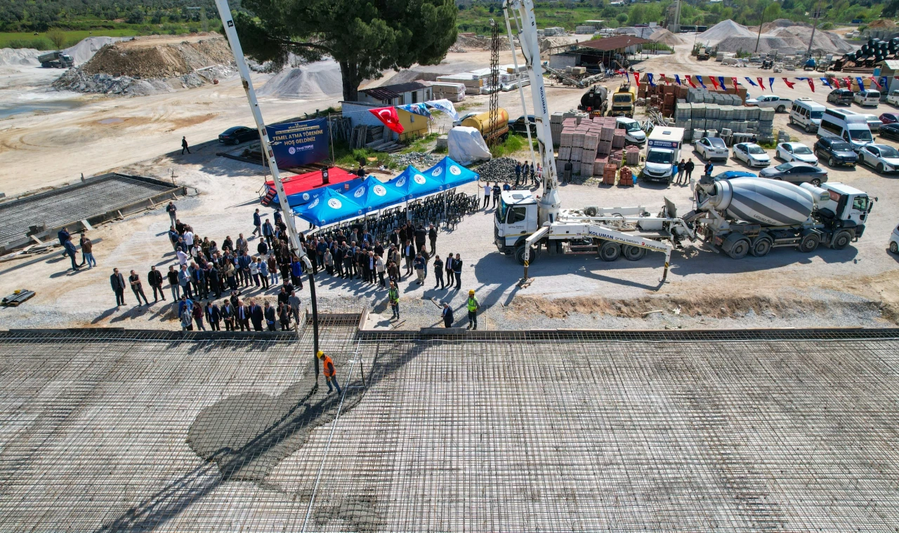 FEN İŞLERİ MÜDÜRLÜĞÜ BİNASININ TEMELİ TÖRENLE ATILDI