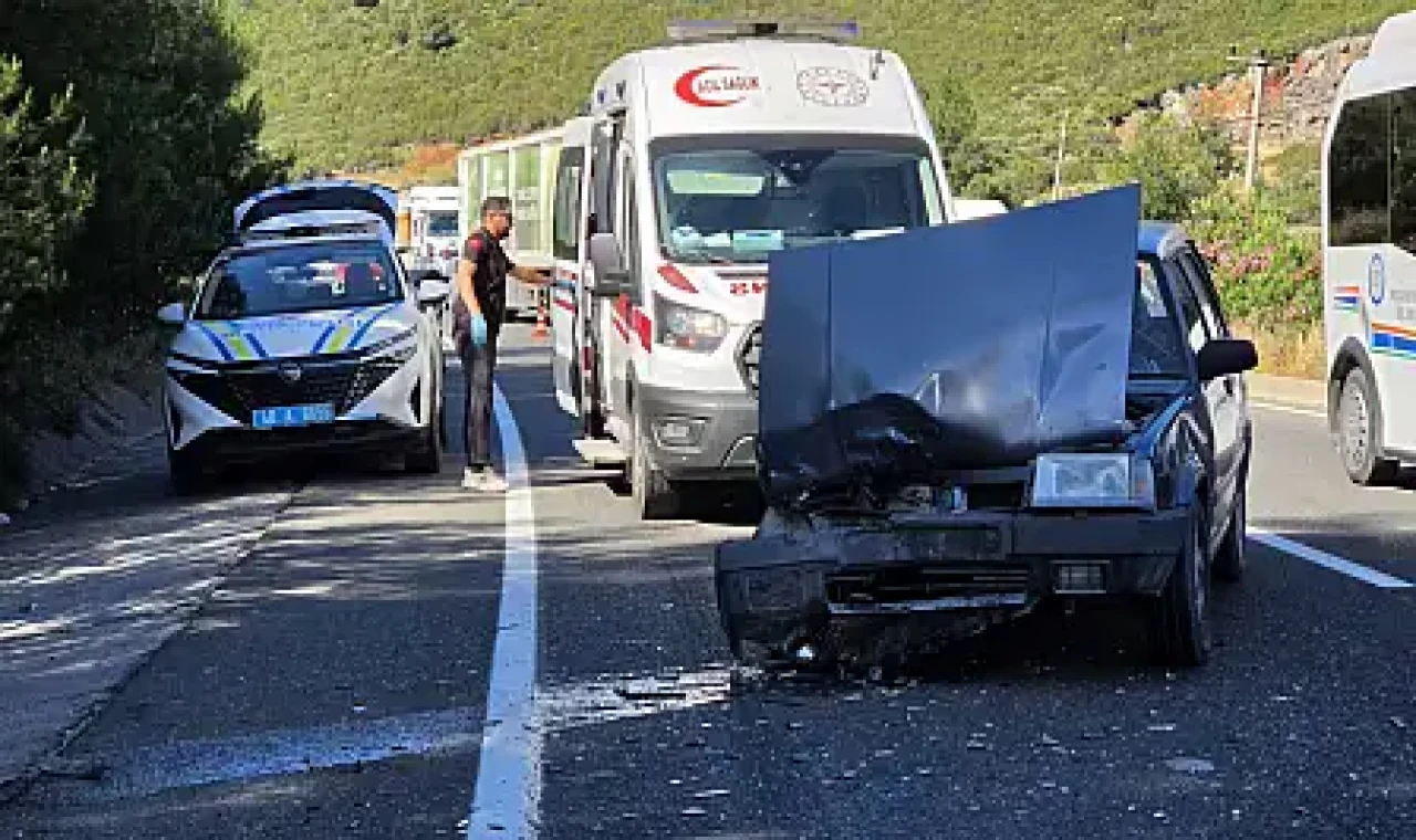 Milas Girişi Kaza Nedeniyle Kilitlendi: Uzun Araç Kuyrukları Oluştu