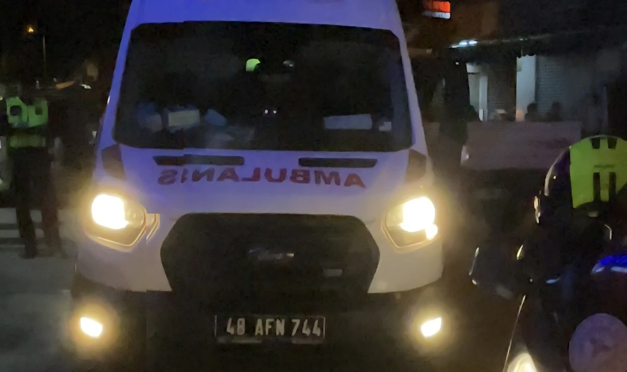 Milas Sanayi Sitesi’nde Korkutan Kaza: Motosiklet Kamyonun Altına Girdi
