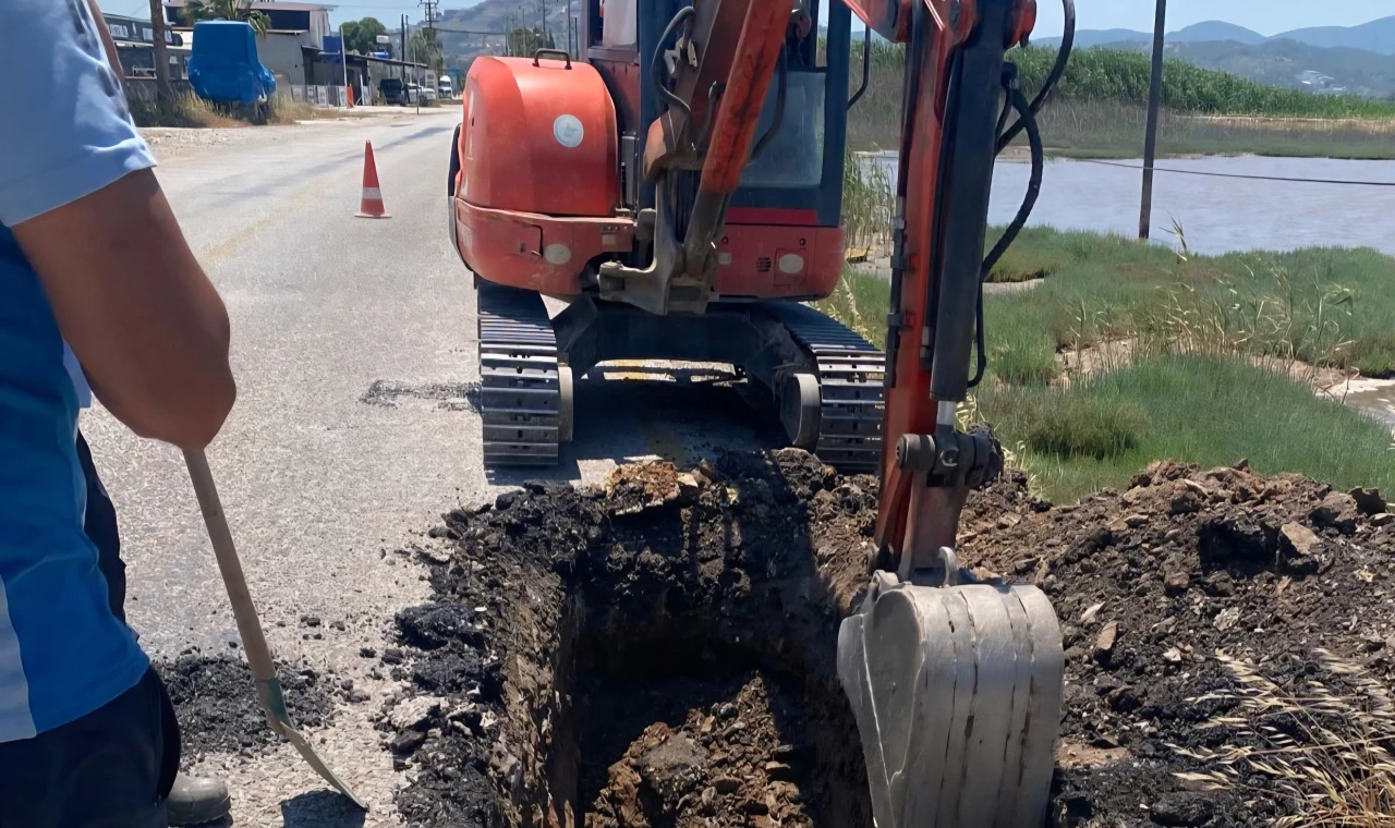 Tuzla Ovası’nda Su Krizi Sona Erdi: Tıkalı Sulama Hatları Temizlendi