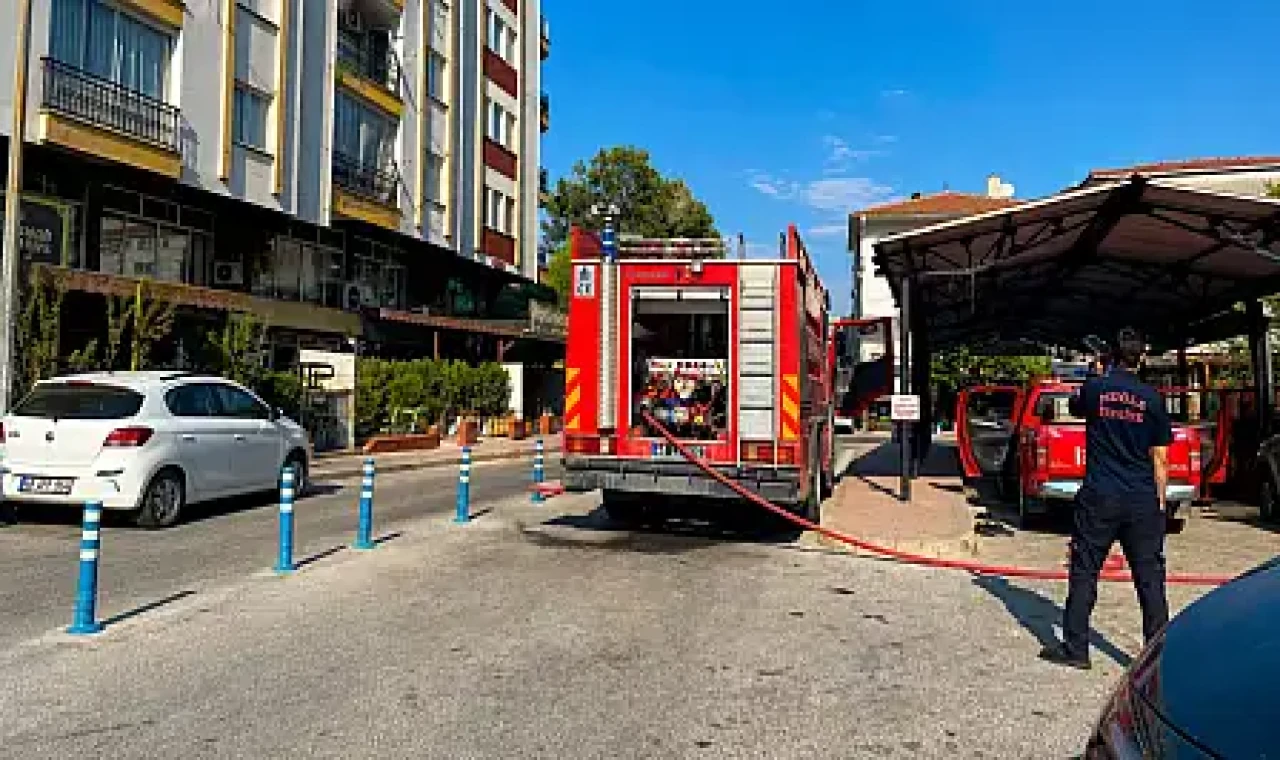 Milas'ta Apartman Dairesinde Yangını Paniği