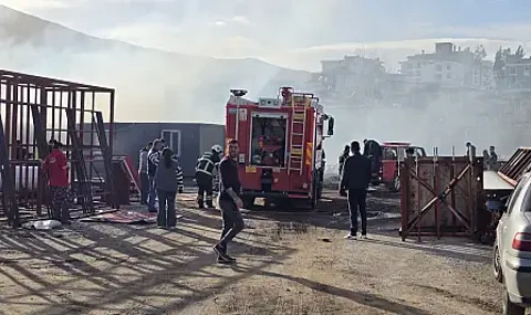 Milas'ta Korkutan Yangın: Konteynır Alevlere Teslim Oldu!