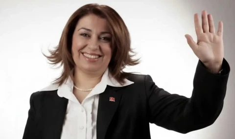 CHP Milas İlçe Başkanlığı'na Zühra Dönmez getirildi