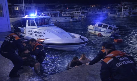 Güllük açıklarında bot battı: 3 balıkçı son anda kurtuldu