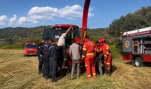 Milas’ta Tarlada Feci Kaza: Silaj Makinesi İşçiyi Yaraladı