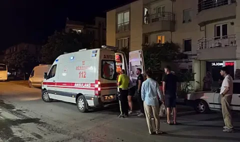 Milas'ta Kayganlaşan Yolda Motosiklet Kazası: 2 Kişi Hafif Yaralandı