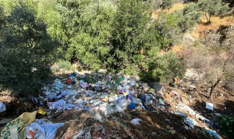 İkiztaş Mahallesi'nde Çevre Temizliği Talebi: Vatandaşlar Çözüm Bekliyor