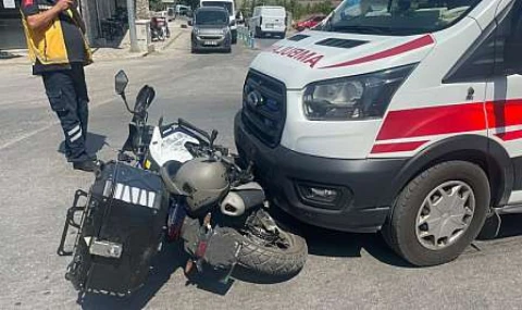 Milas'ta Vakaya Giden Ambulans Kaza Yaptı: Sürücünün Ehliyetine El Konulmasına Sendikadan Sert Tepki!