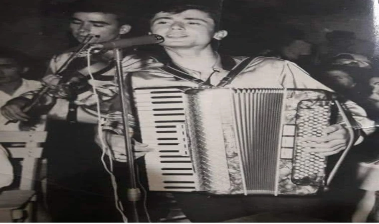 İyiki Bu Dünyadan Bir (Foto) Erdal Demir Geçti.